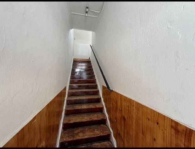 700M² BUILDING FOR SALE IN WOODSTOCK